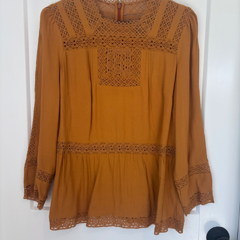 Beautiful Longsleeve blouse
